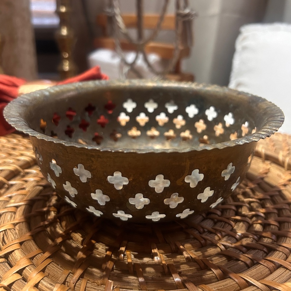 Vintage cut out brass bowl 6.5”